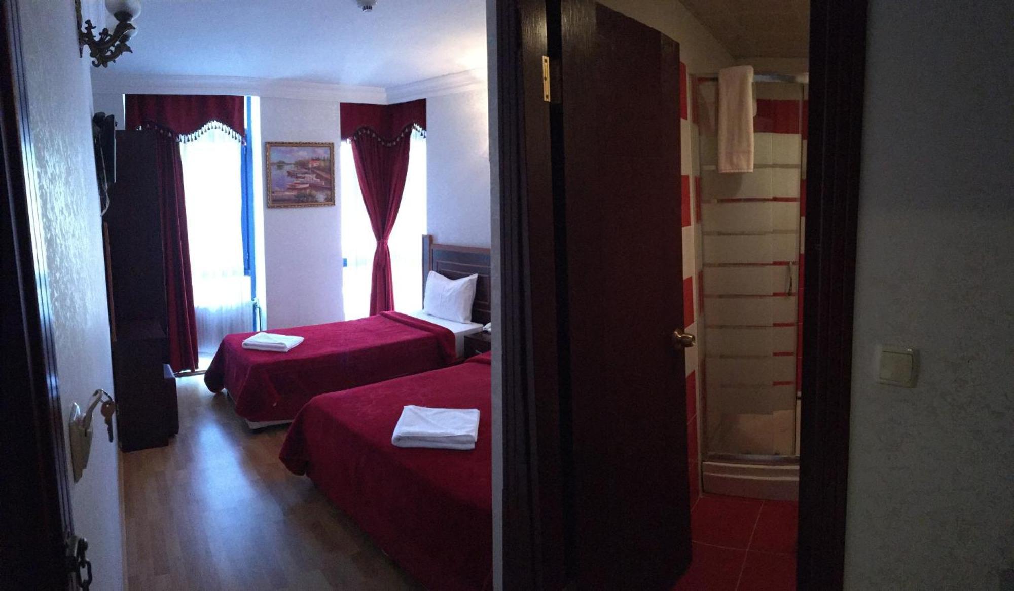 Red White Hotel Istanbul Bagian luar foto