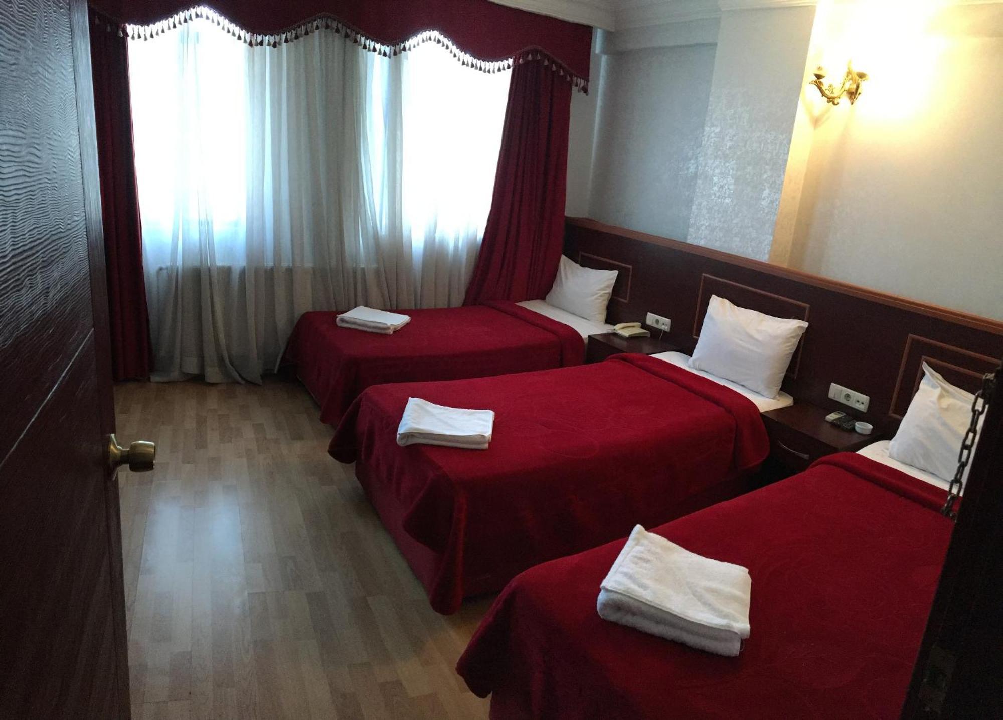 Red White Hotel Istanbul Bagian luar foto