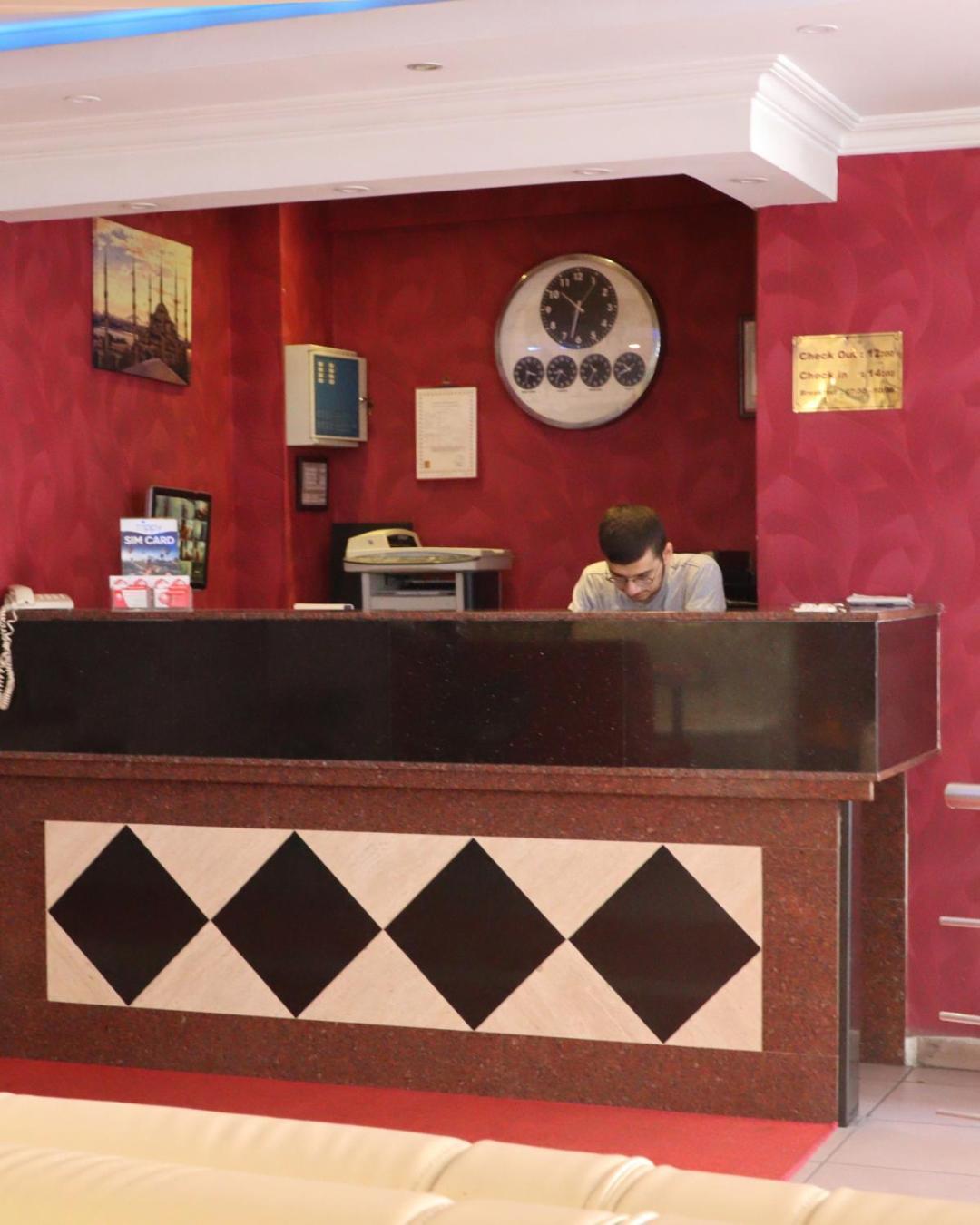 Red White Hotel Istanbul Bagian luar foto