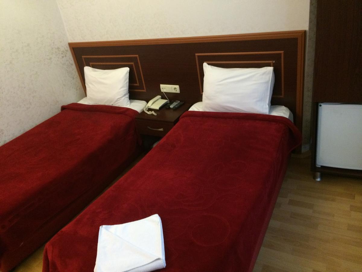 Red White Hotel Istanbul Bagian luar foto