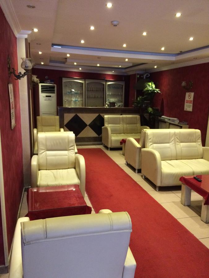 Red White Hotel Istanbul Bagian luar foto
